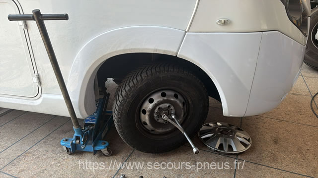 Dépannage pneu crevé Perpignan Dépannage pneu crevé à Perpignan